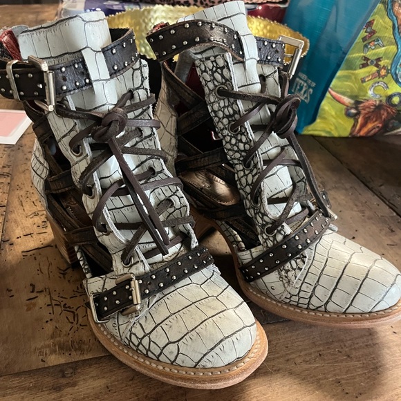 Freebird by Steven Shoes - Freebird Cheyenne White Croco